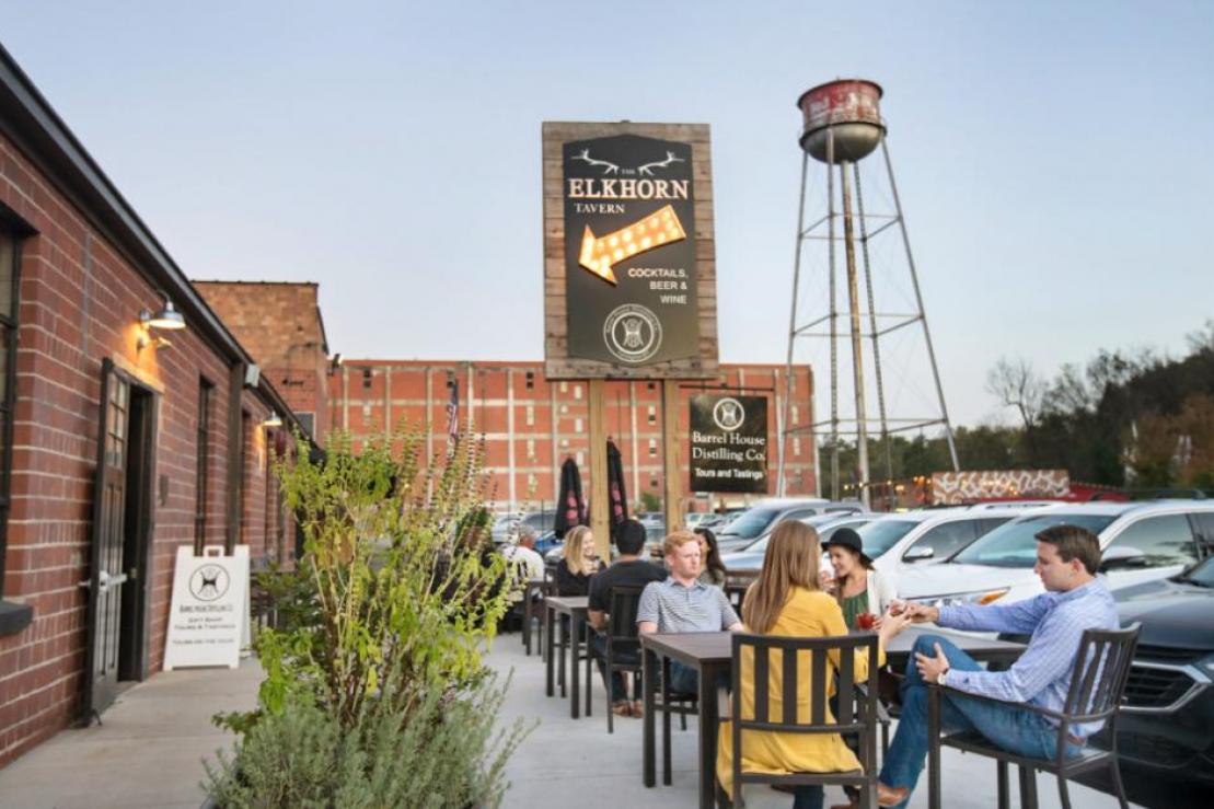Outdoor seating at the Elkhorn Tavern at the Distillery District